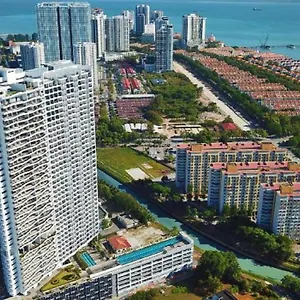  Apartment The Landmark Seaview Netflix By Blue Sky Holidays Malaysia