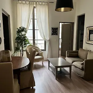  Apartment Galante Intramuros France